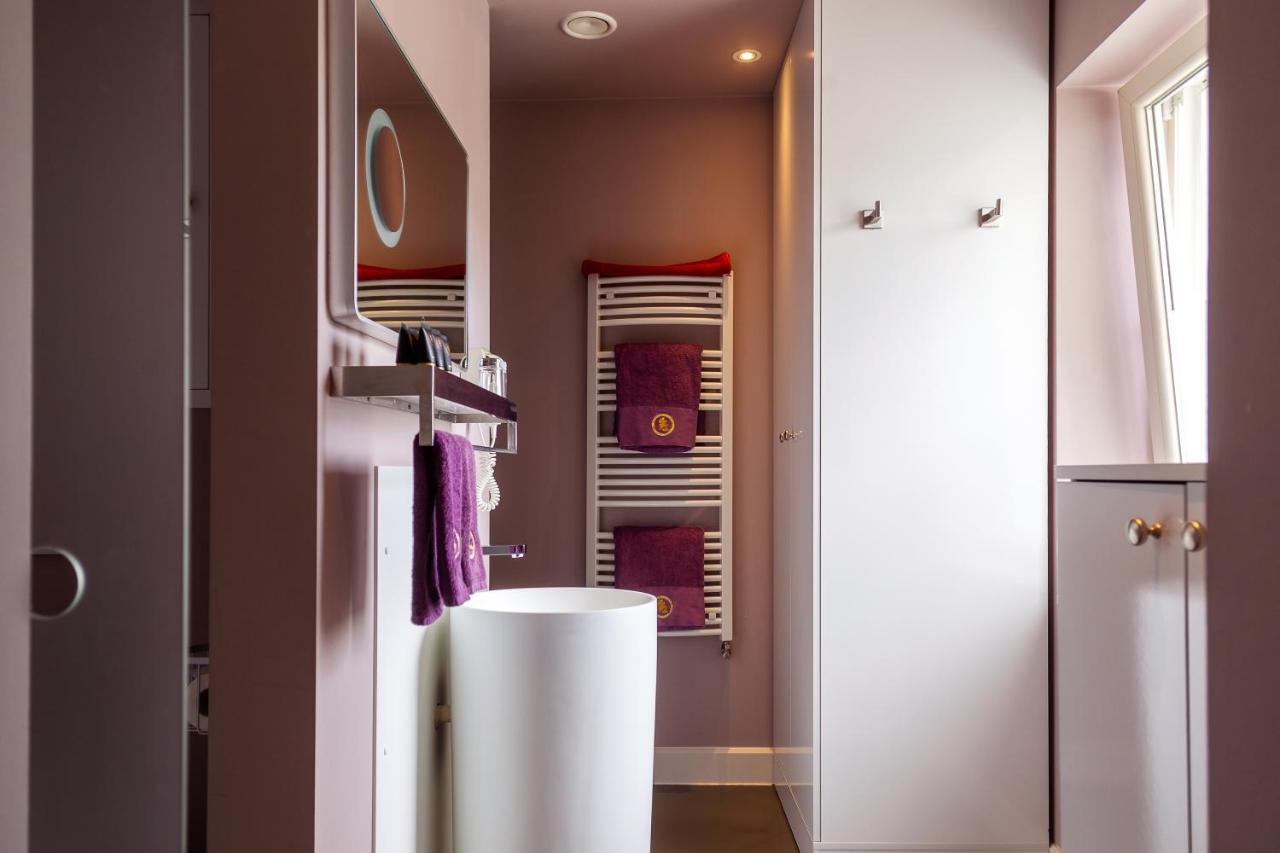 圣乔治住宿加早餐旅馆 布鲁日 外观 照片 A heated towel rail