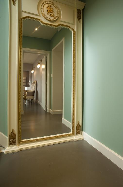 圣乔治住宿加早餐旅馆 布鲁日 外观 照片 A mirror
